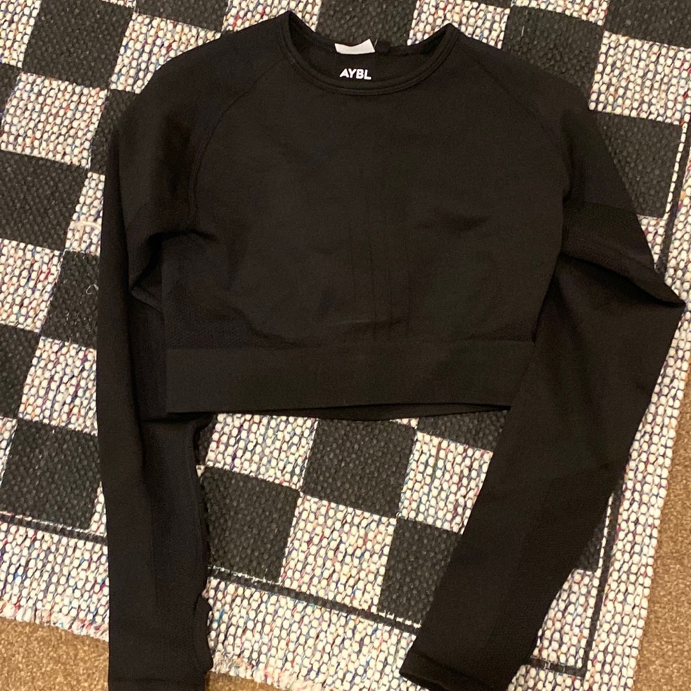 AYBL long sleeve crop top